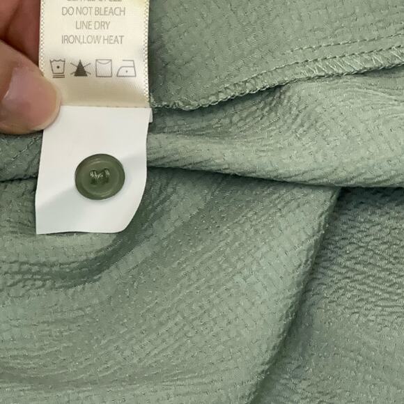 Max Studio Green Textured Button-Up Blouse with Ruffle Cuffs Size XL - Picture 6 of 9
